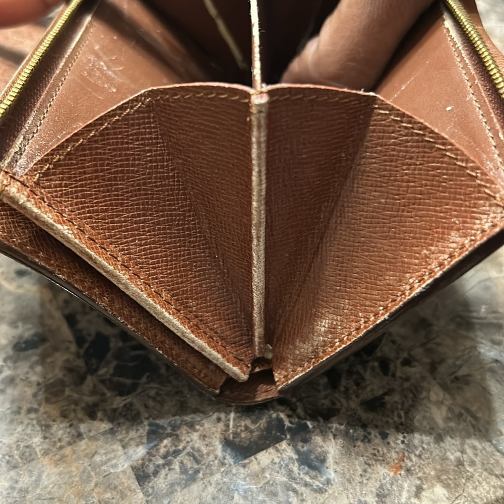 LV Mono Snap Wallet - Picture 8 of 15